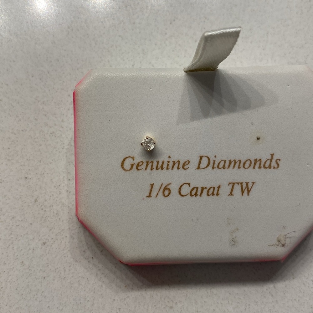 14k Gold Diamond Stud Earring Vintage